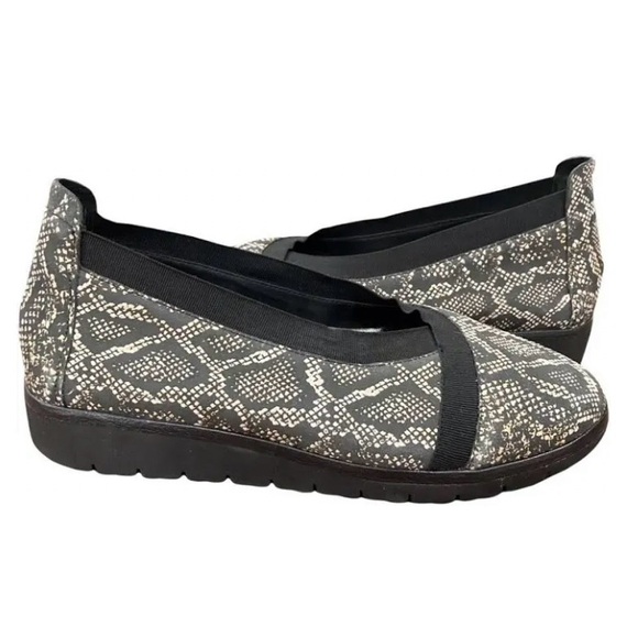 Nurture Leather Wedge Snakeskin Print Loafers - Picture 1 of 7